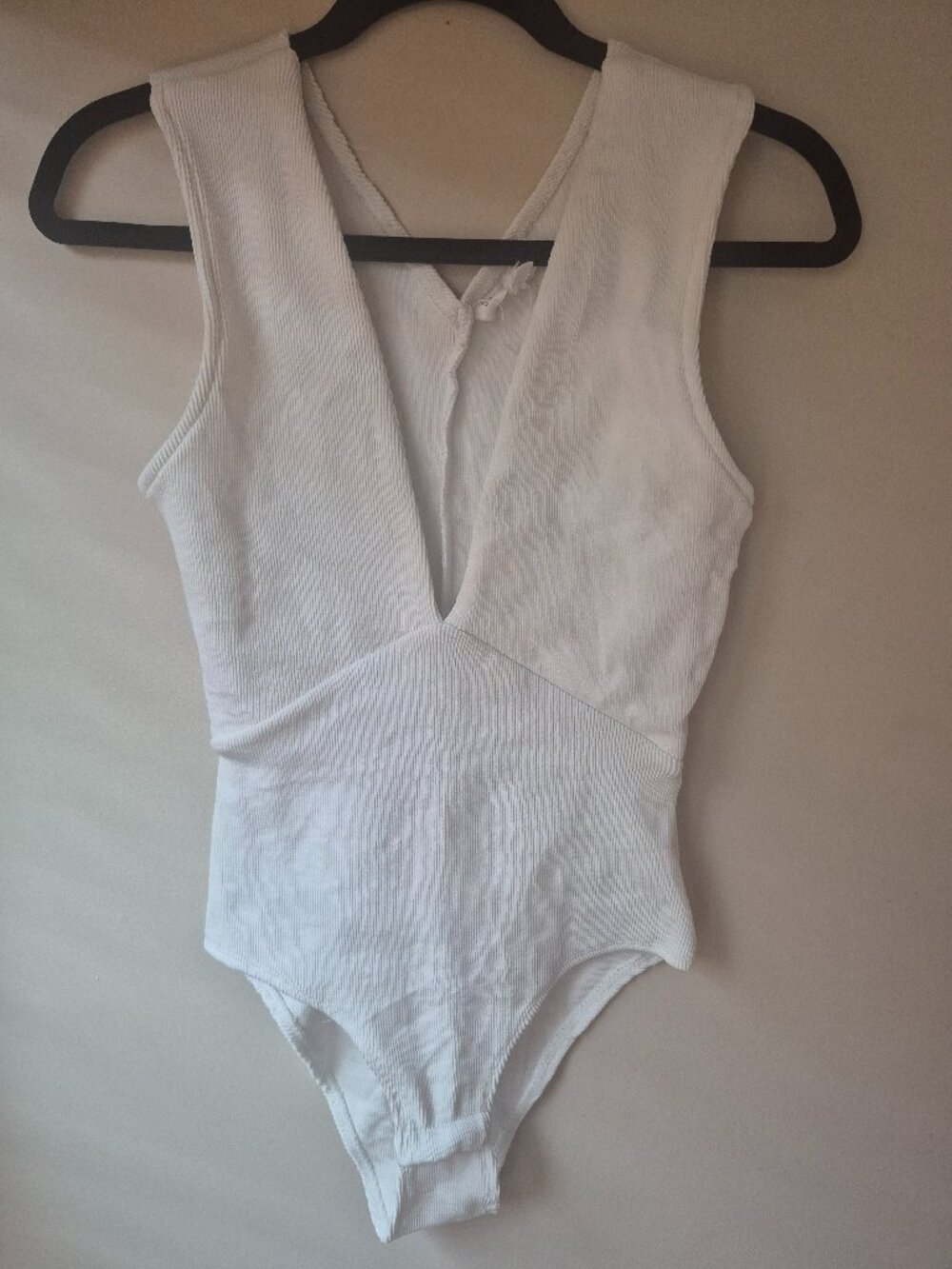 Dance & Marvel White Ribbed Deep V Bodysuit M
